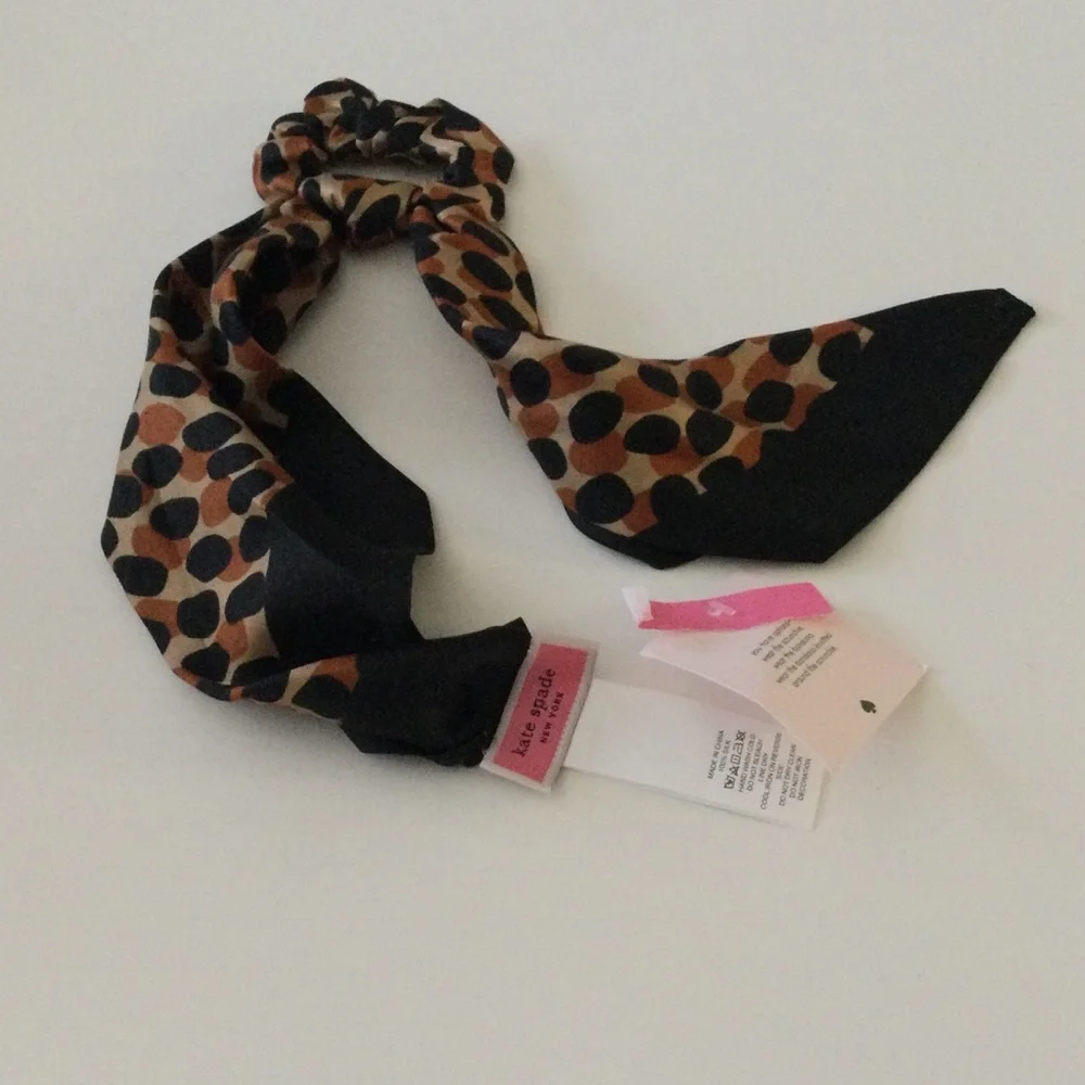 KATE SPADE DOTTY LEOPARD PRINT SILK BANDANA AND HAIR SCRUNCHIE  BLACK BROWN NWT